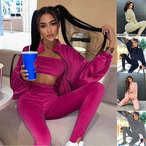 Amarae comfortable tracksuit set for women