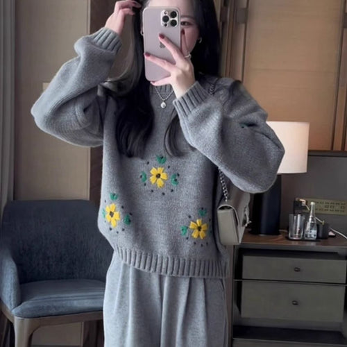 Pull en maille pour femme avec appliqués floraux Chic & Stil