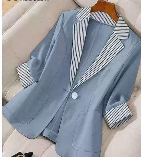 Elegant linen blazer for women with an extra-large cut and modern details Lune London