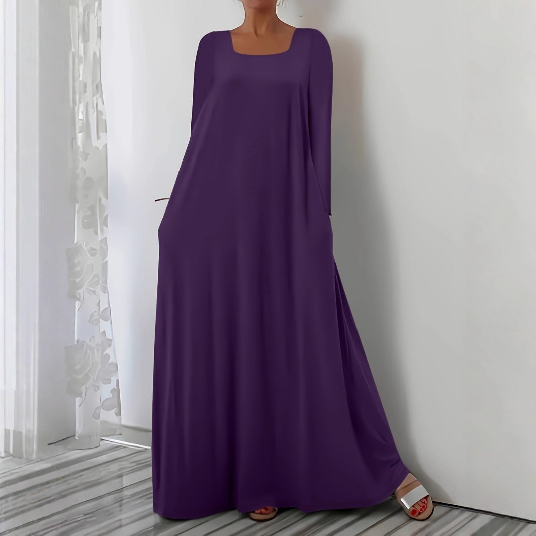 Maxi dress with a loose fit for women with practical pockets Lune London