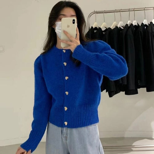 Knitted jacket for women with heart-shaped buttons and fine ribbed texture Amarae