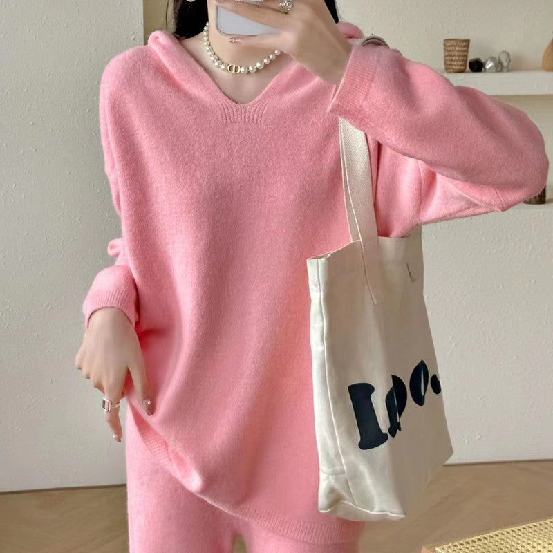 Ladies Elegant and comfortable V-neck Loungewear Lune London
