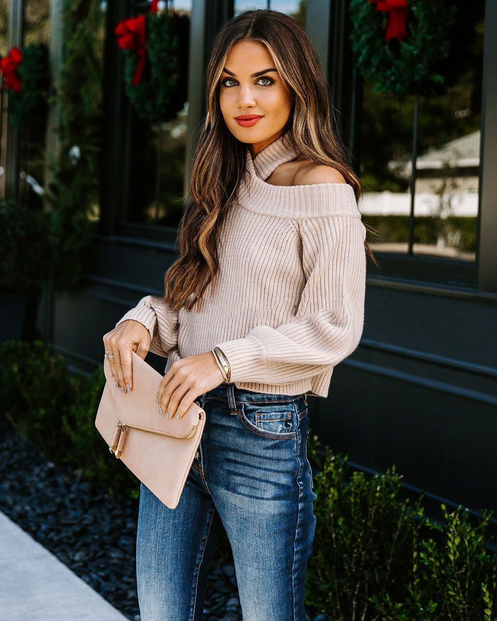 Short pullover for women with a high collar and ribbed texture Lune London