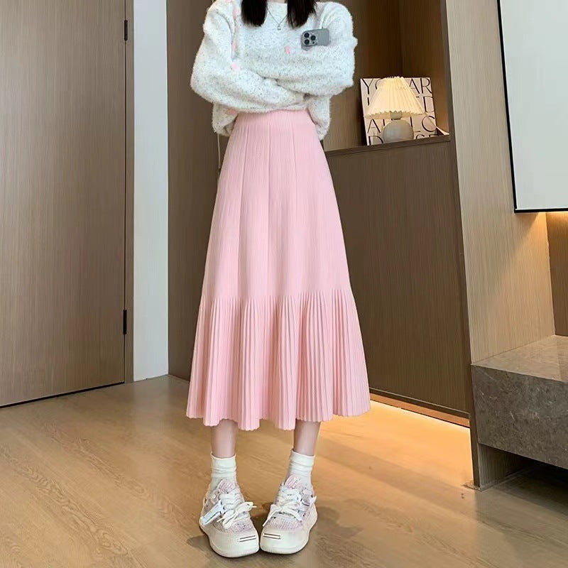 Pleated maxi skirt for women with flared hem and high waist Lune London