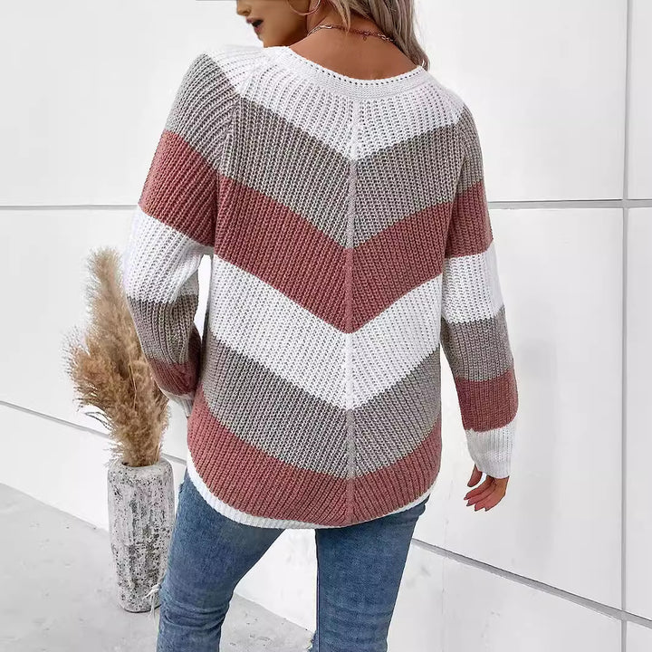 Casual knit sweater for women with herringbone pattern Lune London
