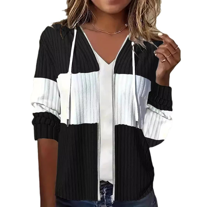 Leisure jacket for women with textured ribbed pattern and hood Lune London