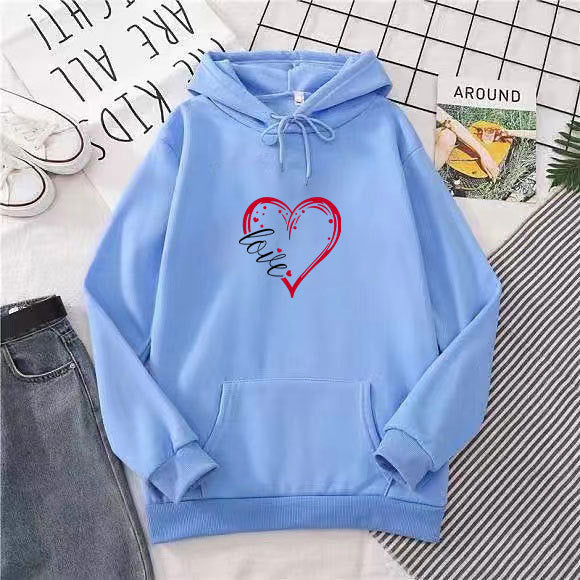 Women's Hoodie with Romantic Heart Design Chic & Stil