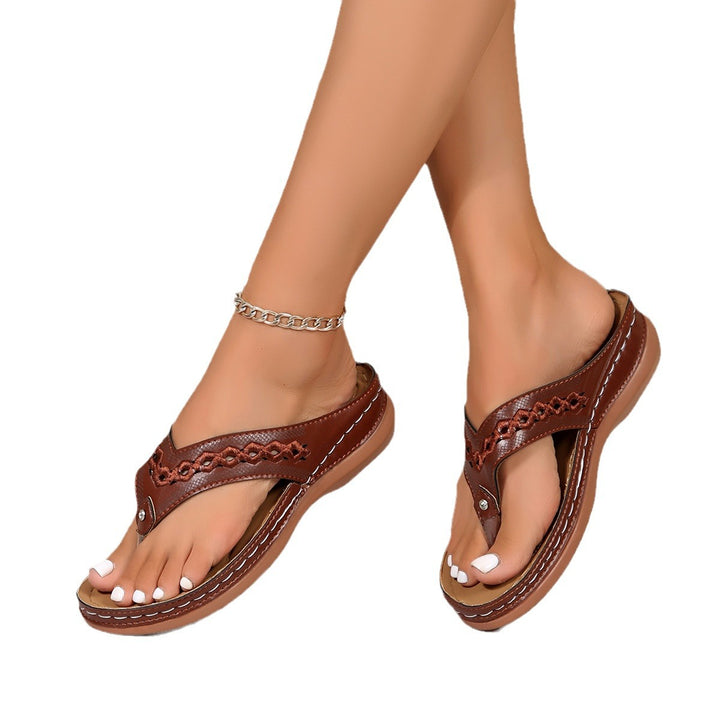 Comfortable slippers for women with ergonomic sole technology Lune London