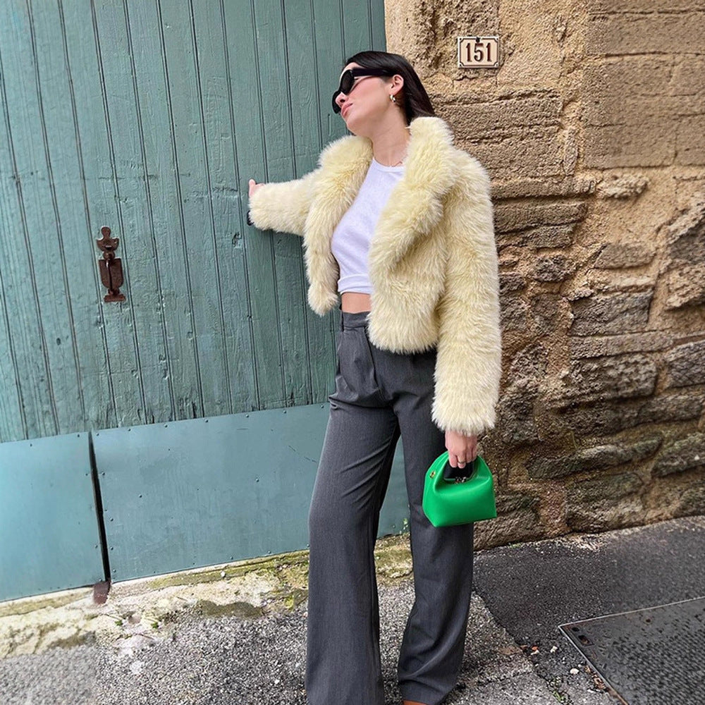 Women's short-cut faux fur melton with voluminous shawl collar and shaggy texture Amarae