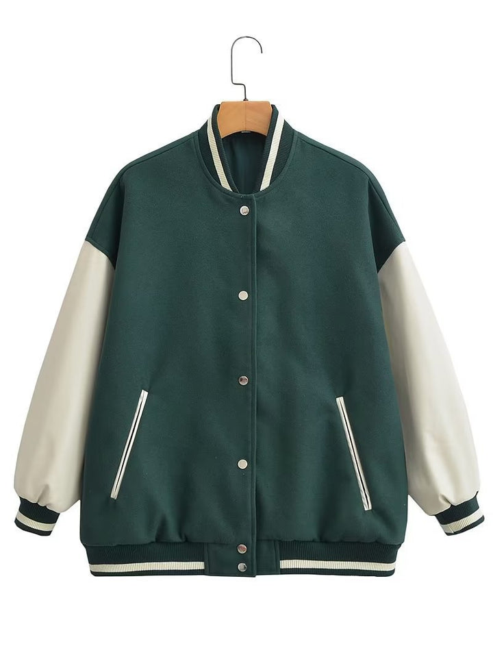 Veste de collège décontractée pour femmes avec des accents de manche contrastants et des poches pratiques Chic & Stil