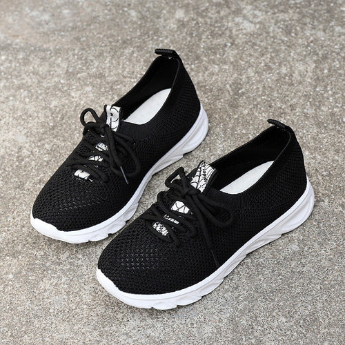 Breathable leisure sneakers for women with a flexible upper material and a non-slip sole Amarae