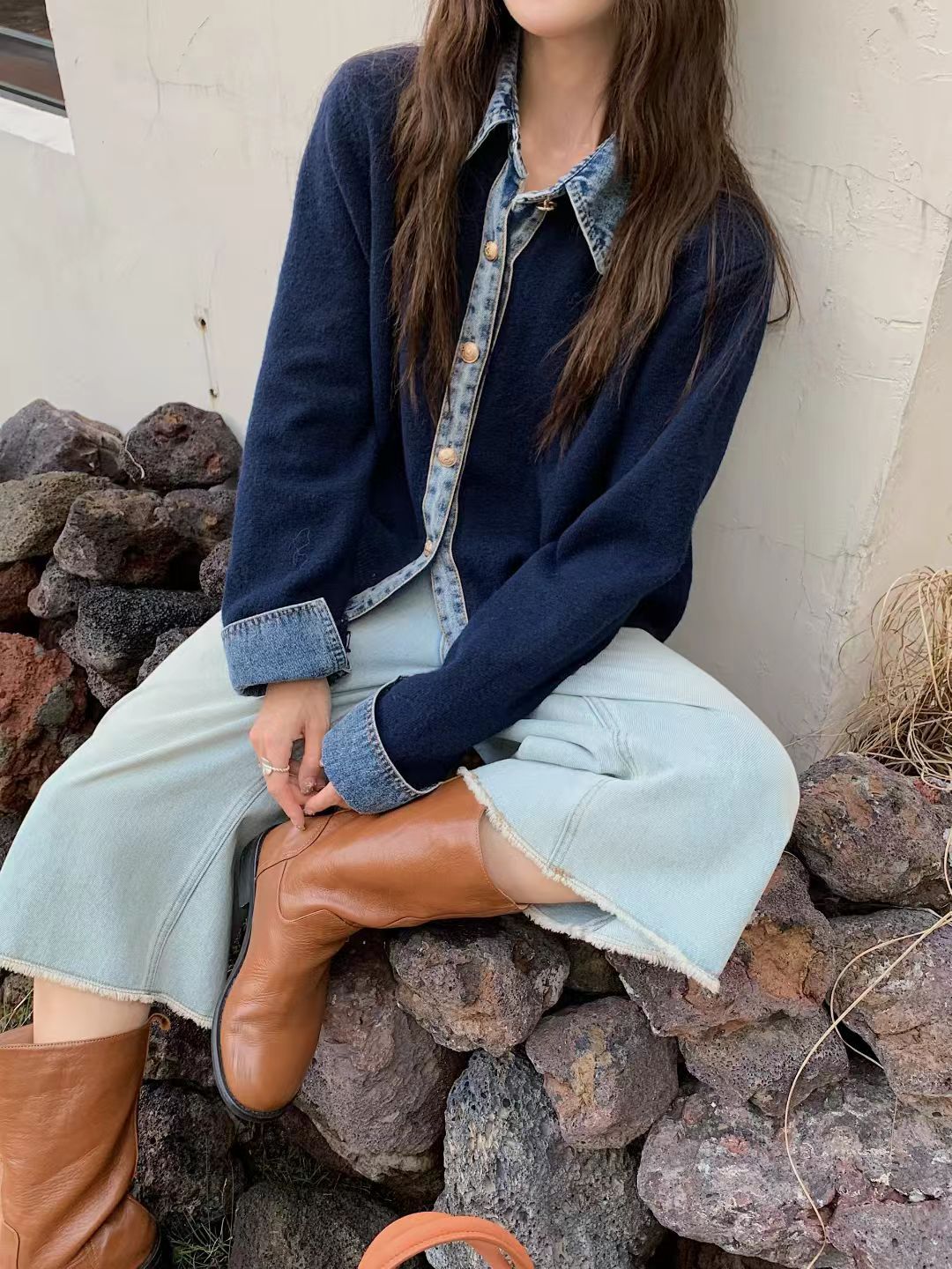 Cardigan féminin à la mode avec un col innovant et des détails de bouton élégants Chic & Stil