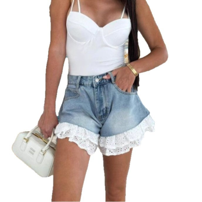 Denim shorts for women with lace trim and voluminous hem Chic & Stil