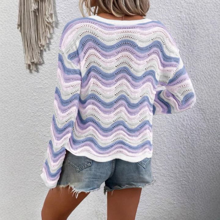 Pull tendance pour femmes avec motif en vagues et texture légère Chic & Stil