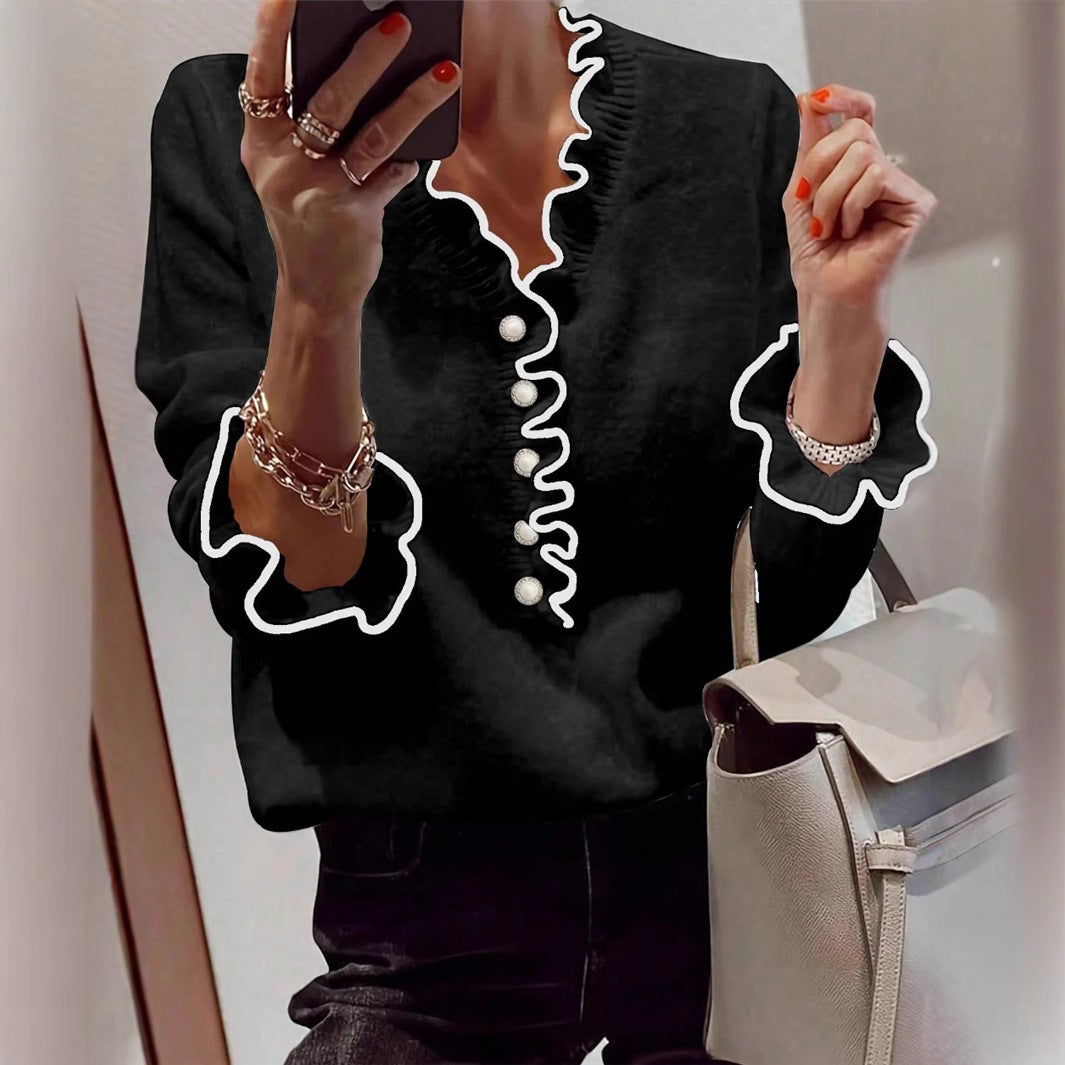 Ladies elegant sweatshirt with gathered details and pearl button Lune London