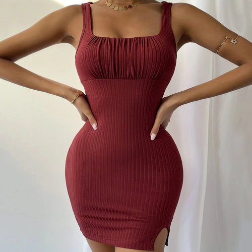 Robe ajustée à côtes pour femmes avec décolleté carré et fente haute Chic & Stil