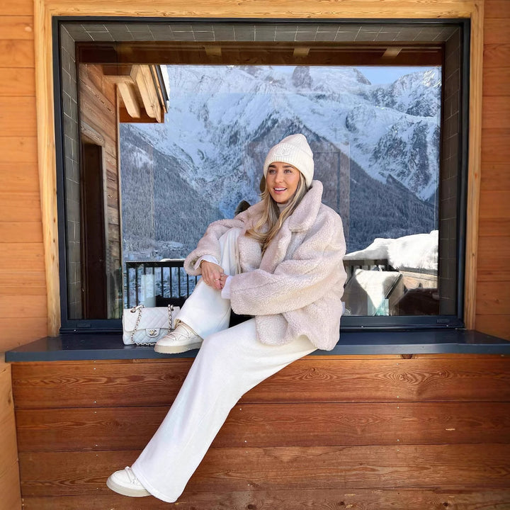 Veste en peluche douillette pour femmes avec coupe oversize et col haut