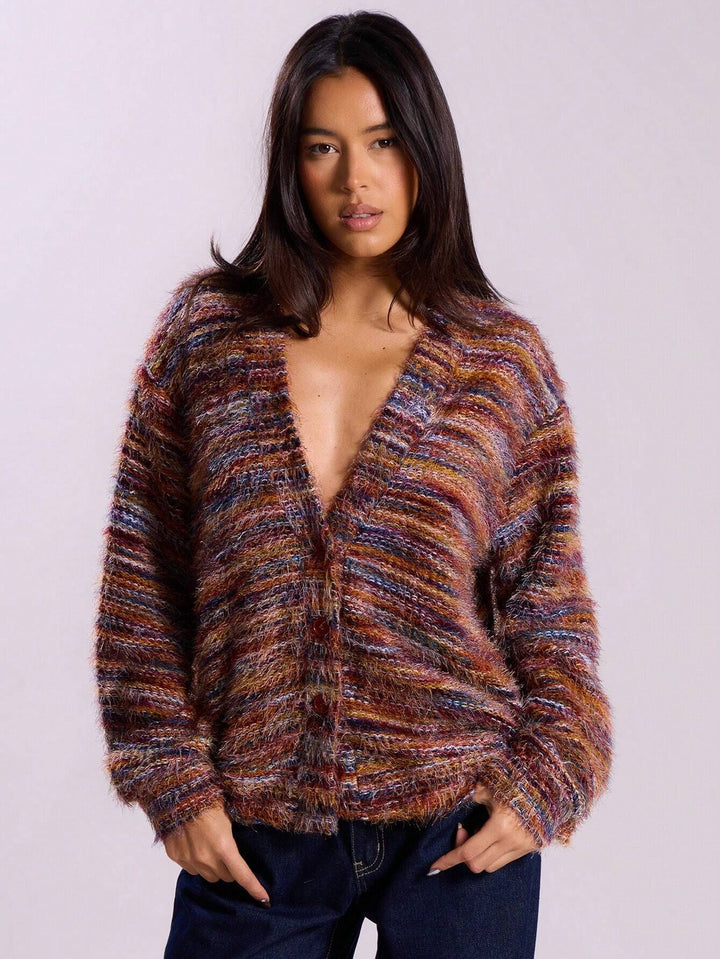Pull en maille aérienne pour femmes avec décolleté en V profond et couleur dégradée charmante Chic & Stil