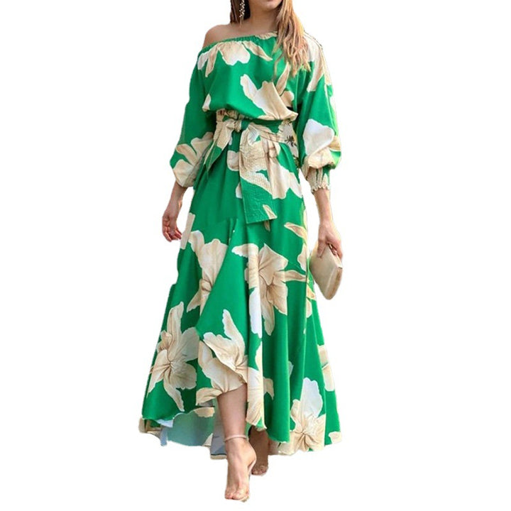 Robe maxi élégante pour femme avec design dénudé des épaules et détails volants Chic & Stil