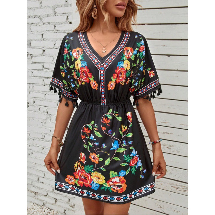 Casual women's dress with a floral design and fringe sleeves Lune London