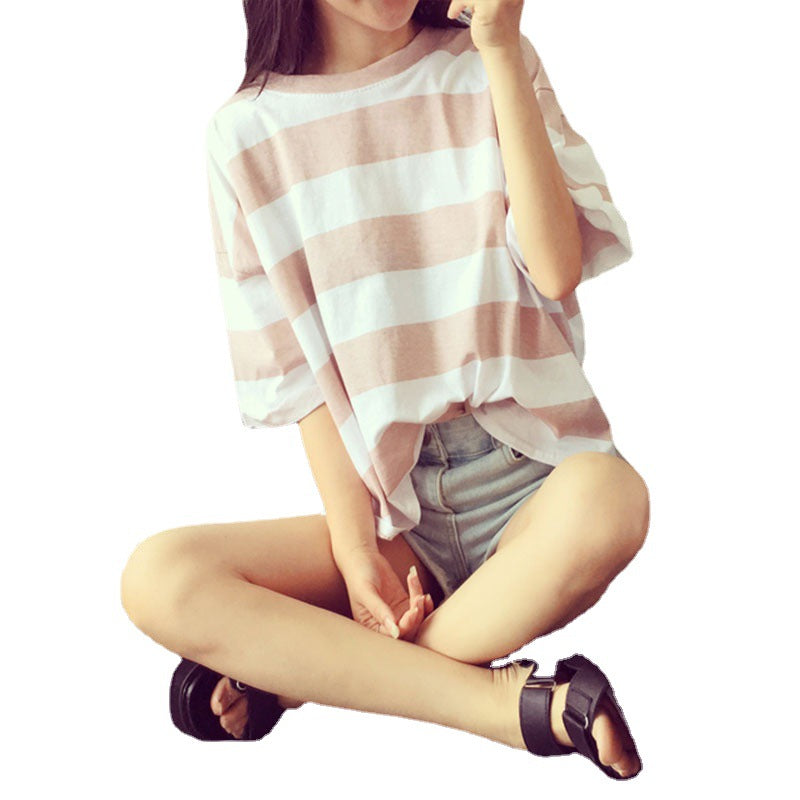 Women's striped oversized T-shirt made of lightweight cotton blend Lune London