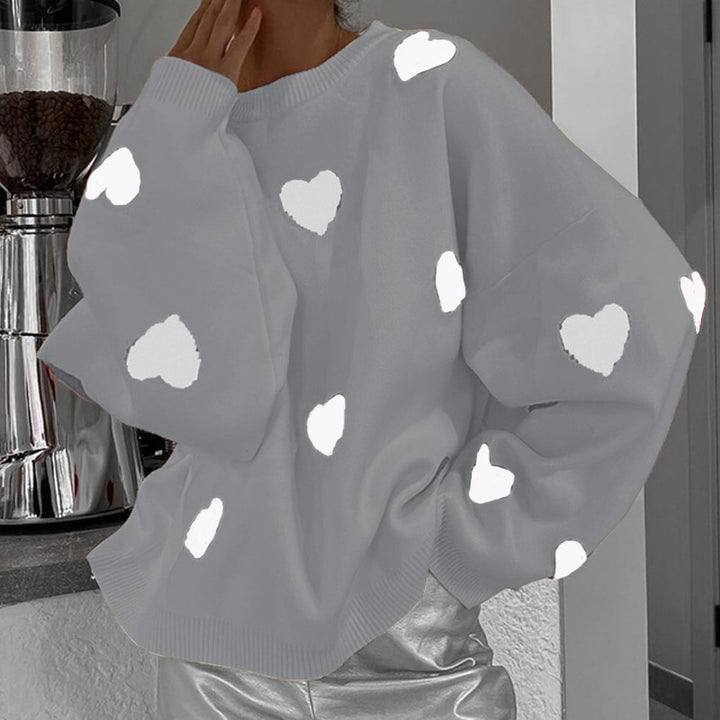 Women's sweater with heart-shaped patterns and casual cut Lune London