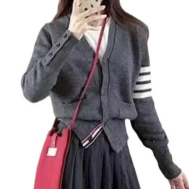 Knit jacket for women with high pockets and graphic accents Lune London