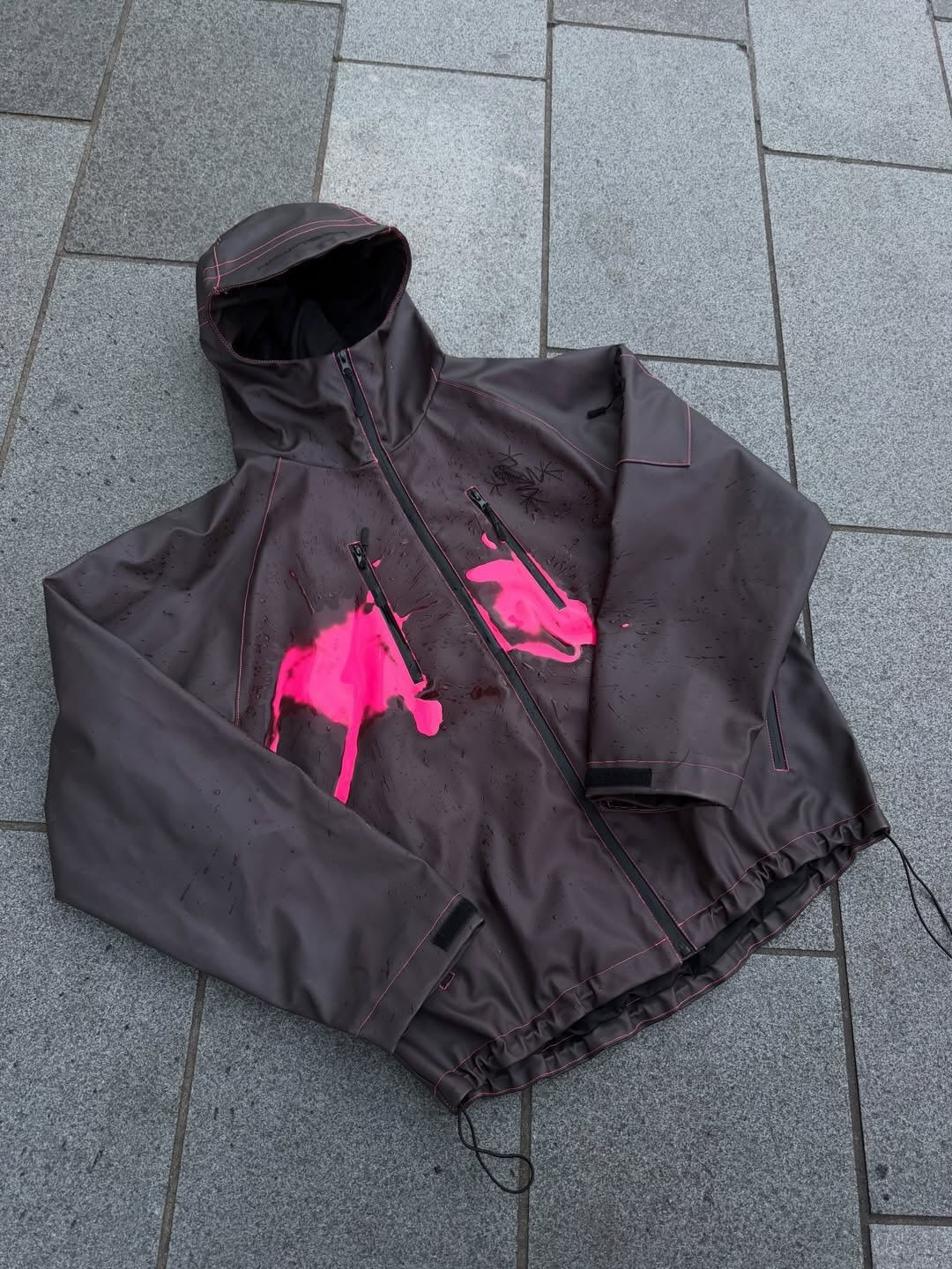 Veste fonctionnelle sportive pour femmes avec protection innovante contre la pluie Chic & Stil