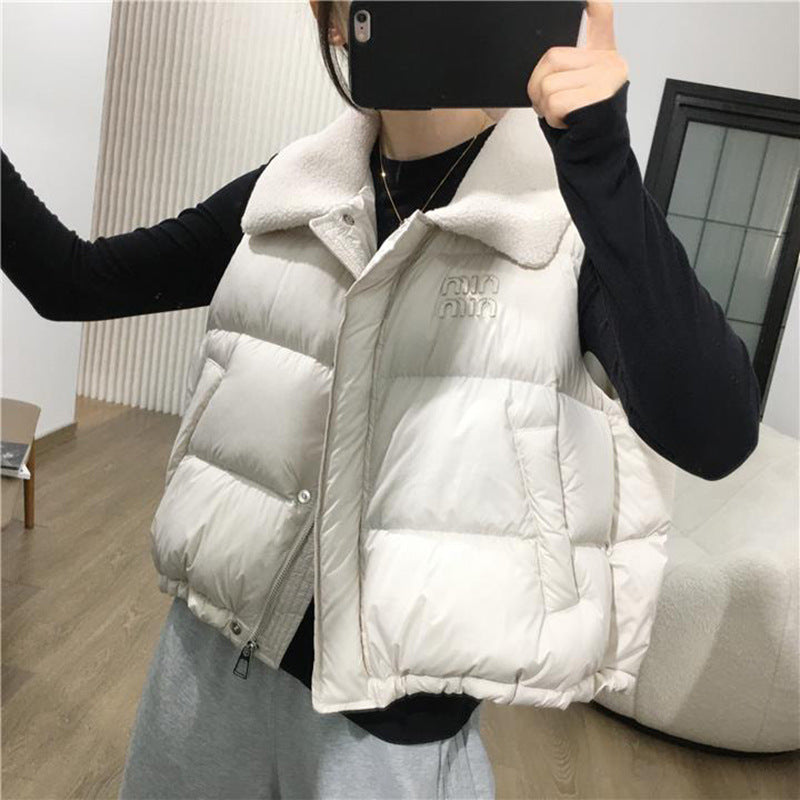 Women's trendy quilted vest with large collar and practical pockets Lune London