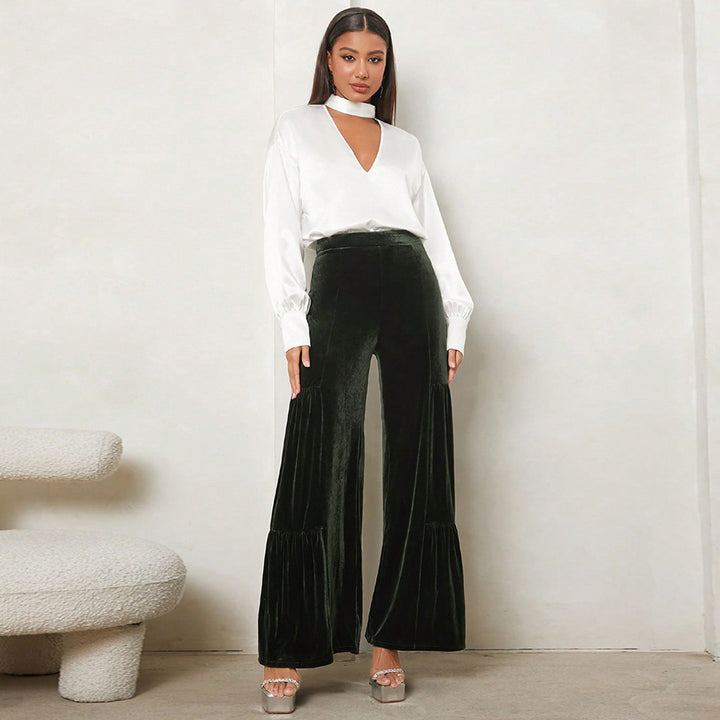 Loose plush pants for women with pleats and high waist Lune London