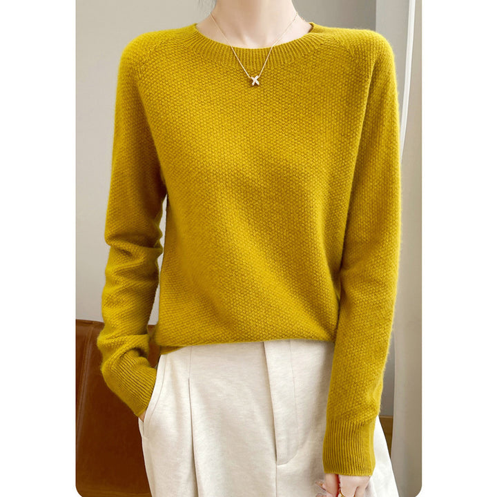 Pull-over fin en maille pour femmes avec une coupe décontractée et un col rond élégant Chic & Stil