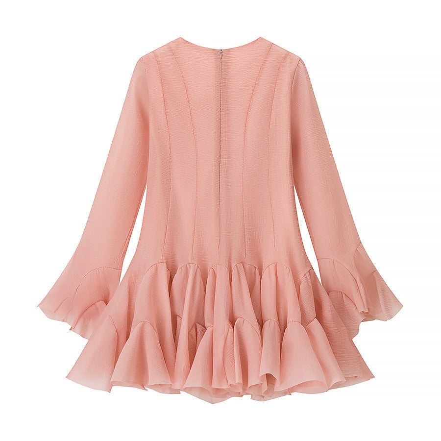 Robe à volants pour femmes avec manches longues et détail de bouton Chic & Stil