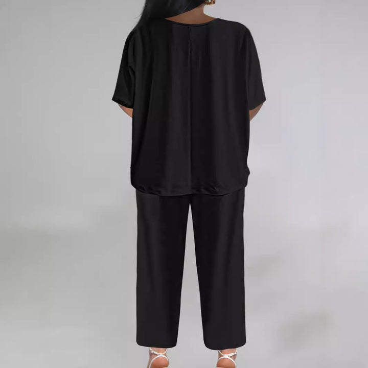 Ladies Relaxed Fitted Two-Piece Chic Loungewear Set