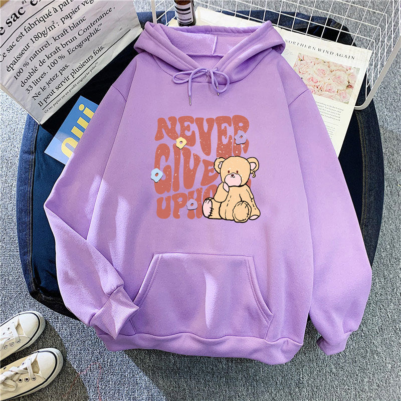 Women's hoodie with motivational bear design Chic & Stil