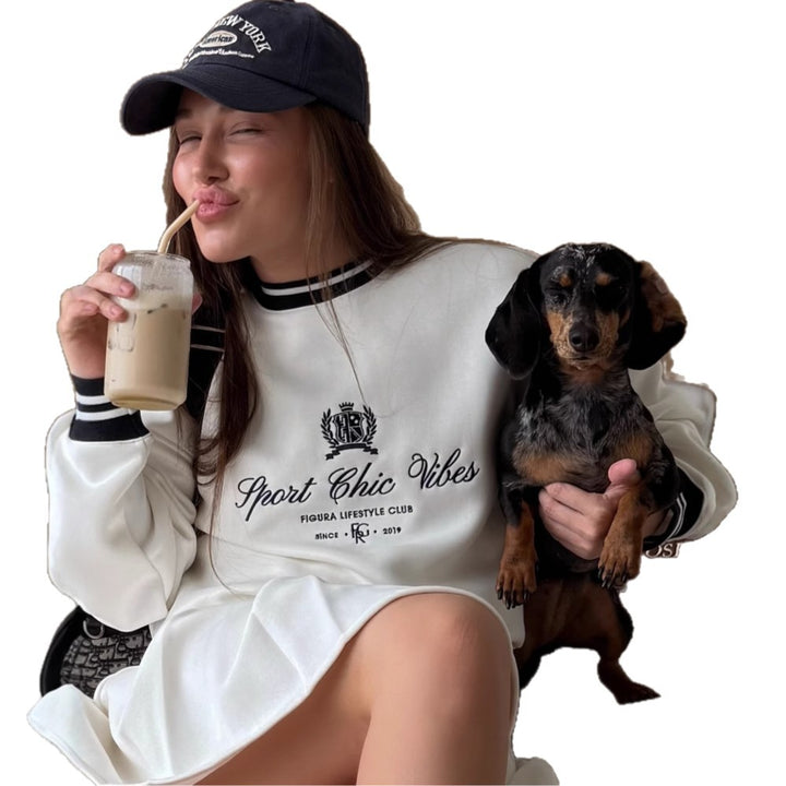 Women's sweatshirt with sporty chic and contrasting details Lune London