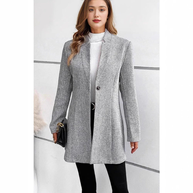 Women Modern Knit Blazer with Slim Fit and Elegant Details Lune London