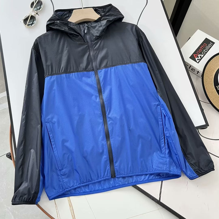 Veste de sport légère pour femmes avec capuche Chic & Stil