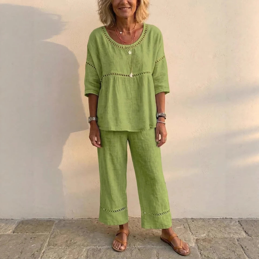 Women's Complete Loungewear Set Made of Linen with Airy Fit and Lace Details Chic & Stil