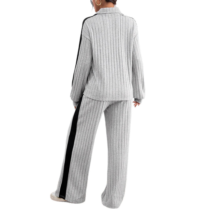 Women's leisure set with sporty accents and stylish stretch material Lune London