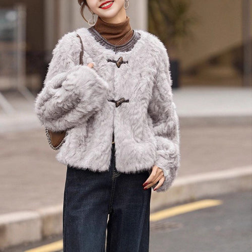 Veste en polaire confortable pour femmes avec des détails de boutons à la mode Chic & Stil