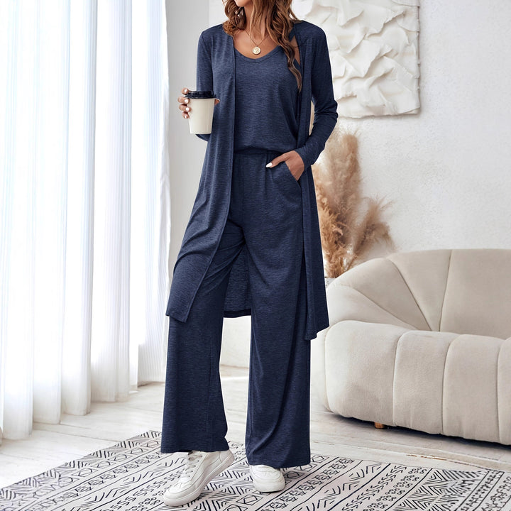 Women's loungewear set with long cardigan and loose pants Lune London