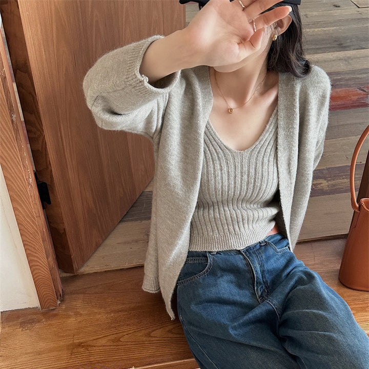 Cardigan pour femmes avec une coupe décontractée et un matériau doux Chic & Stil