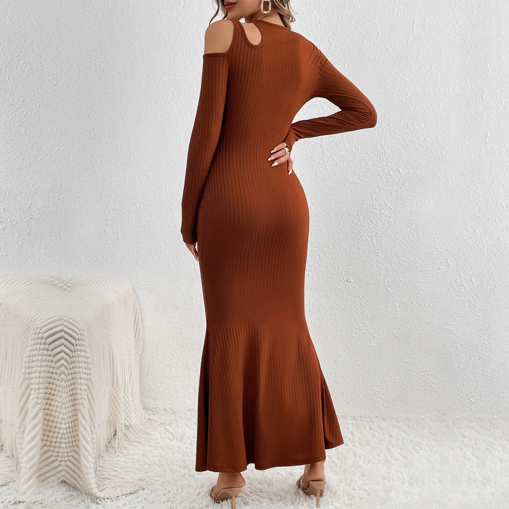 Robe maxi pour femmes avec un design découpé élégant et une coupe flatteuse pour la silhouette Chic & Stil