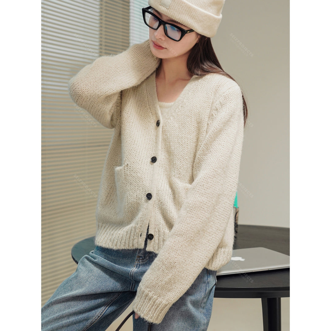 Women's Cozy Chunky Knit Cardigan in Alpaca-Look with V-Neck and Button Placket Amarae