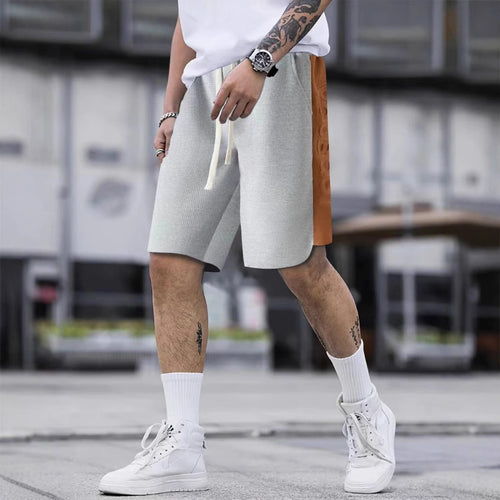 Men's sports shorts with a richly detailed structure and an innovative side pocket Amarae