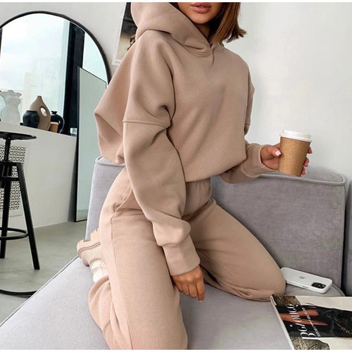 Women's comfortable hooded jumpsuit with a loose fit and elastic waistband Chic & Stil