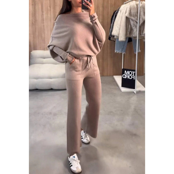Women's Knit Loungewear Set with Oversized Shoulder, Wide Leg and Drawstring Amarae