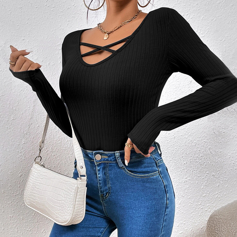 Femme chemise à manches longues avec décolleté croisé à la mode Chic & Stil
