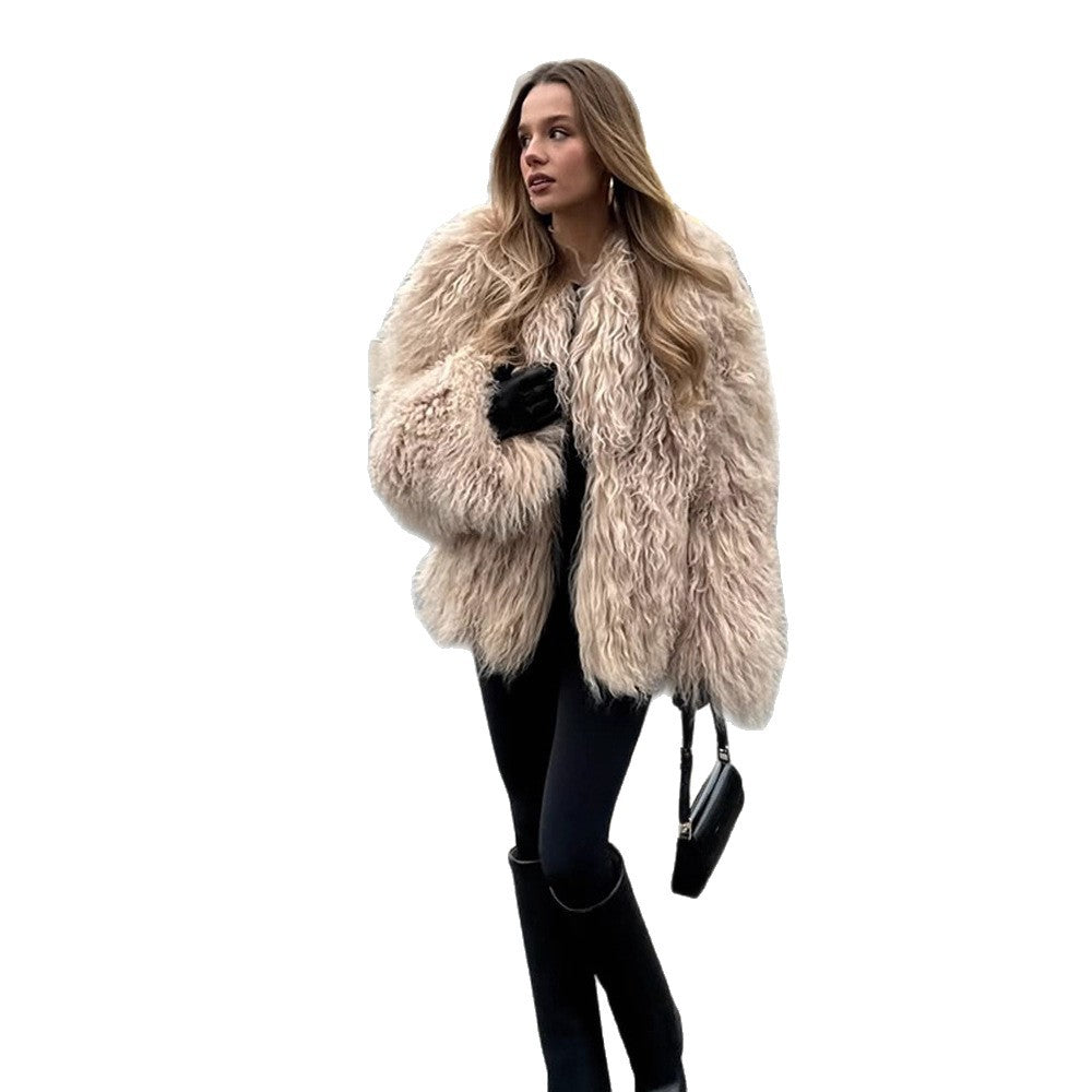 Women's short jacket made of voluminous lambskin imitation with curly structure Amarae