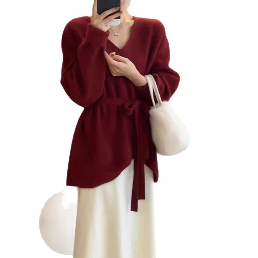 Cardigan pour femmes avec ceinture à la taille et col en V Chic & Stil